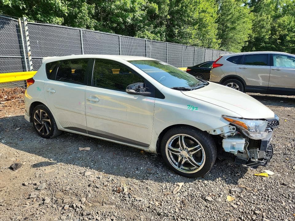 2017 TOYOTA COROLLA IM BASE 4