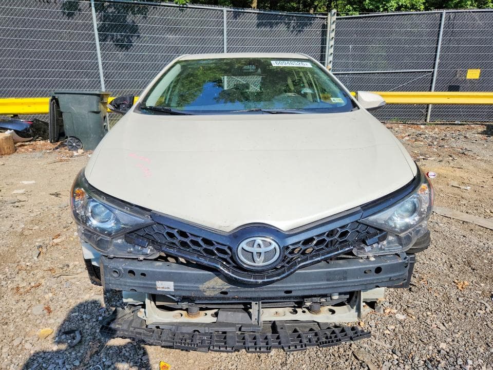 2017 TOYOTA COROLLA IM BASE 5