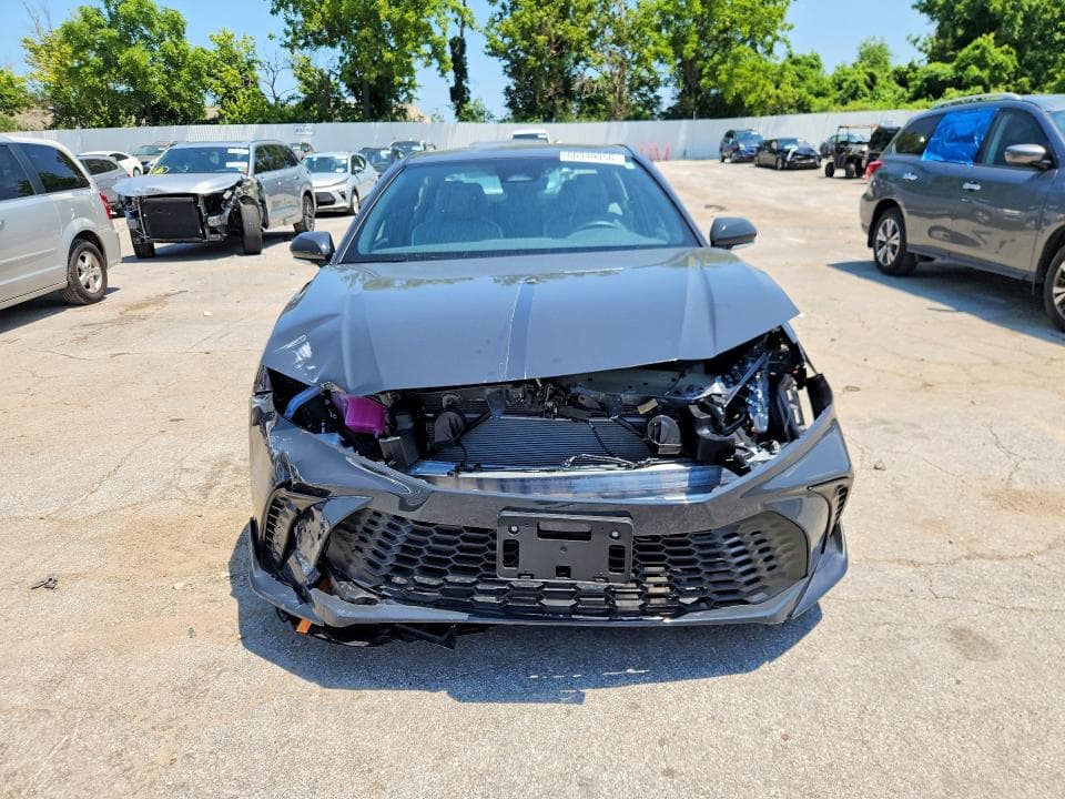 2025 TOYOTA CAMRY SE 5