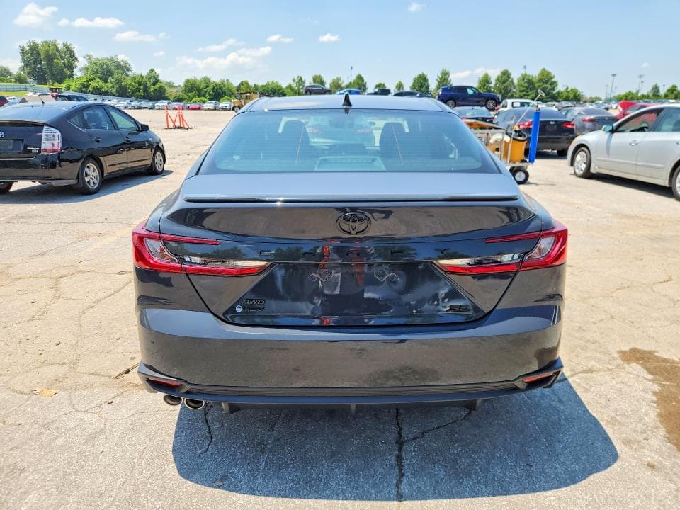 2025 TOYOTA CAMRY SE 6