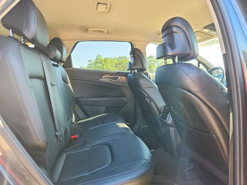 2023 KIA SPORTAGE EX 11