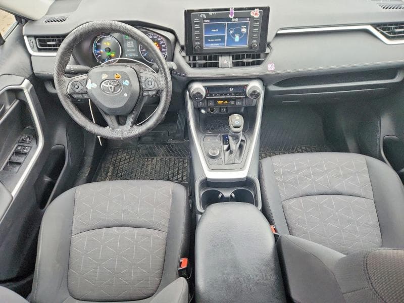 2019 TOYOTA RAV4 LE 8