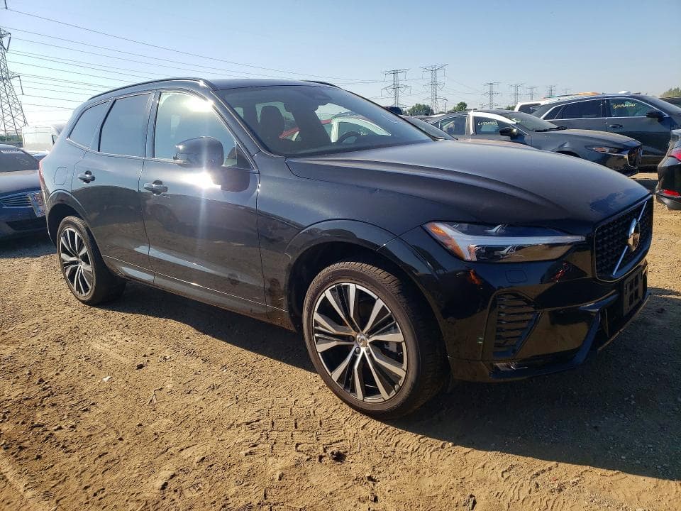 2024 VOLVO XC60 PLUS PLUS 4