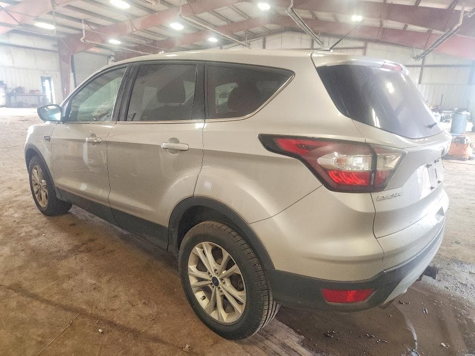 2017 FORD ESCAPE SE 2