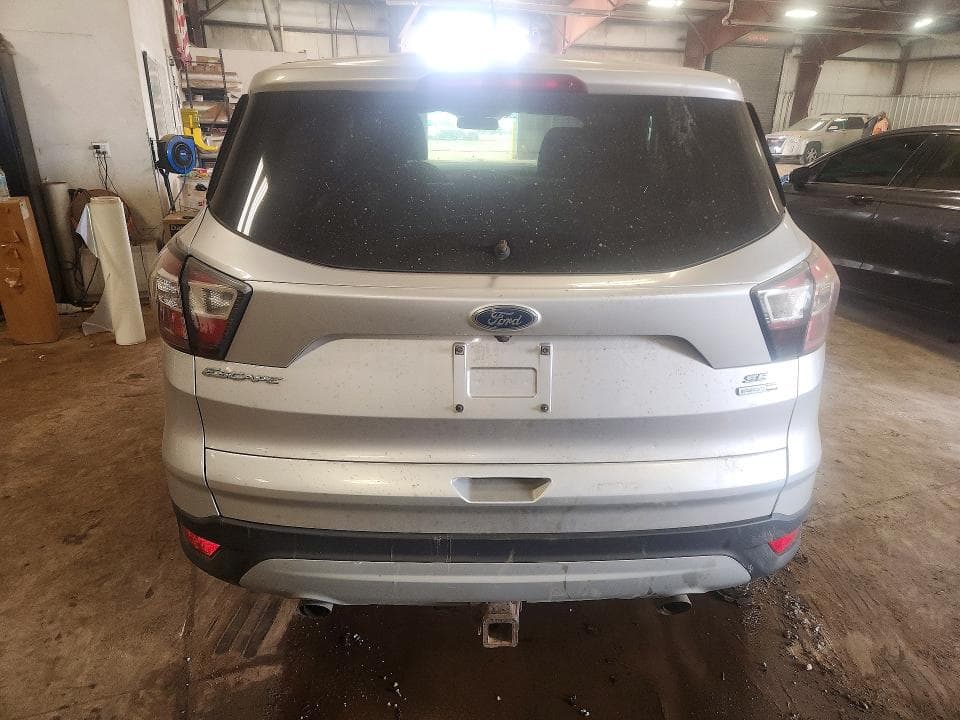 2017 FORD ESCAPE SE 6