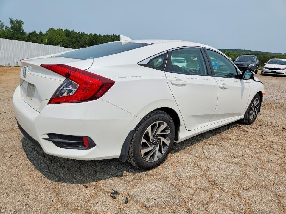 2018 HONDA CIVIC EX 3