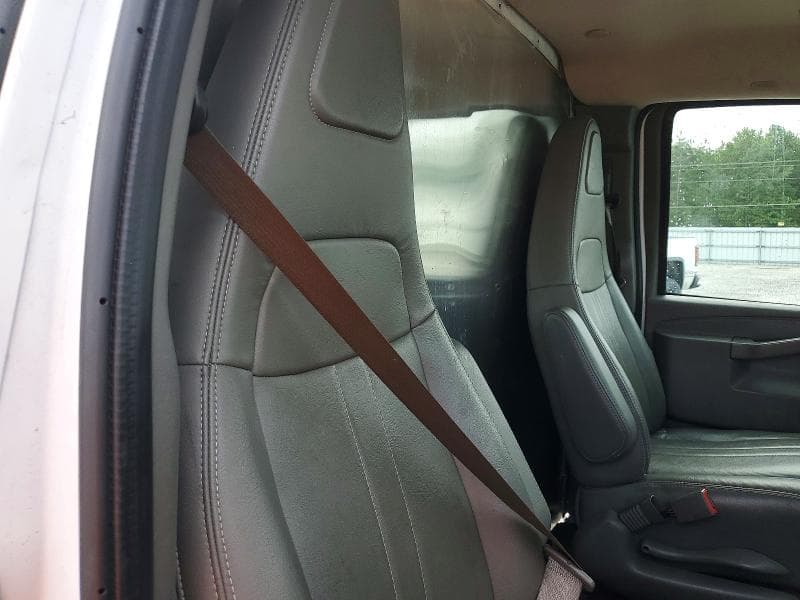 2020 GMC SAVANA CUTAWAY G3500 10