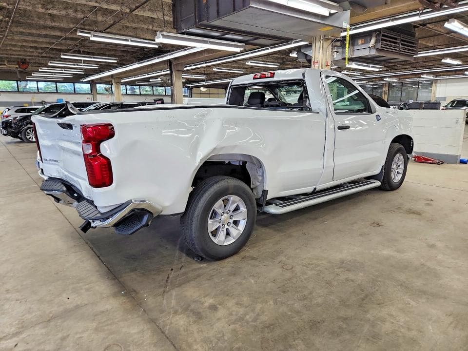 2025 CHEVROLET SILVERADO C1500 3