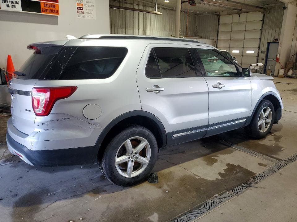 2017 FORD EXPLORER XLT 3