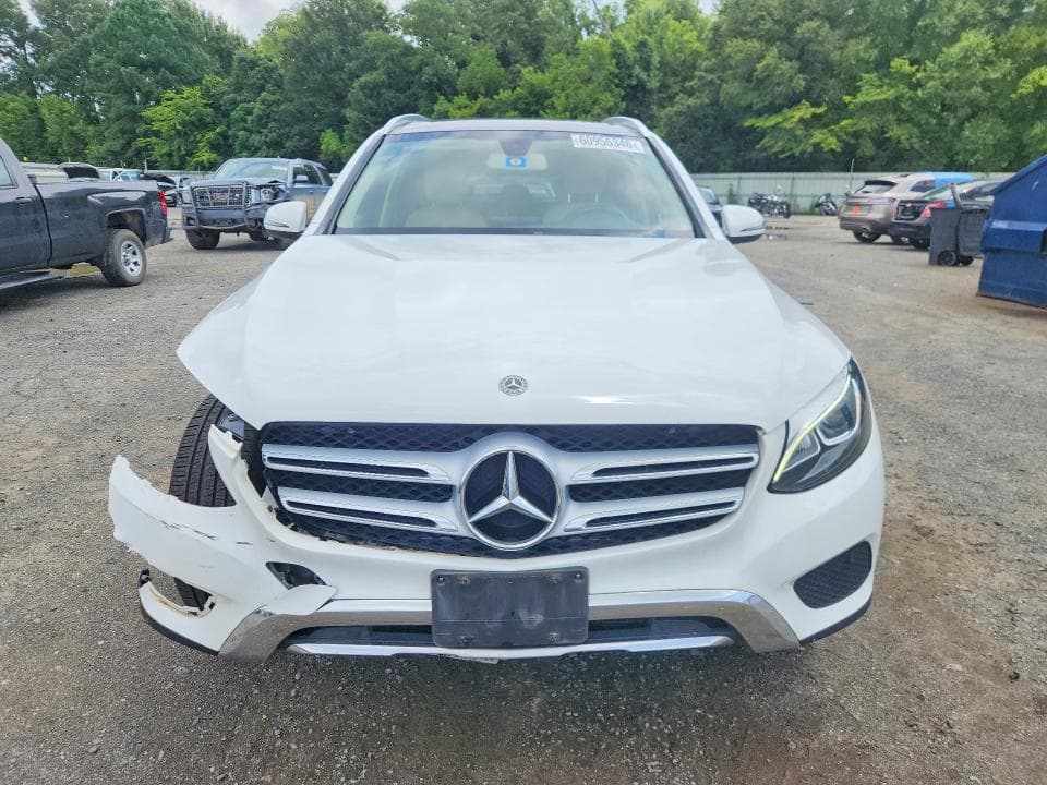 2019 MERCEDES-BENZ GLC 300 5