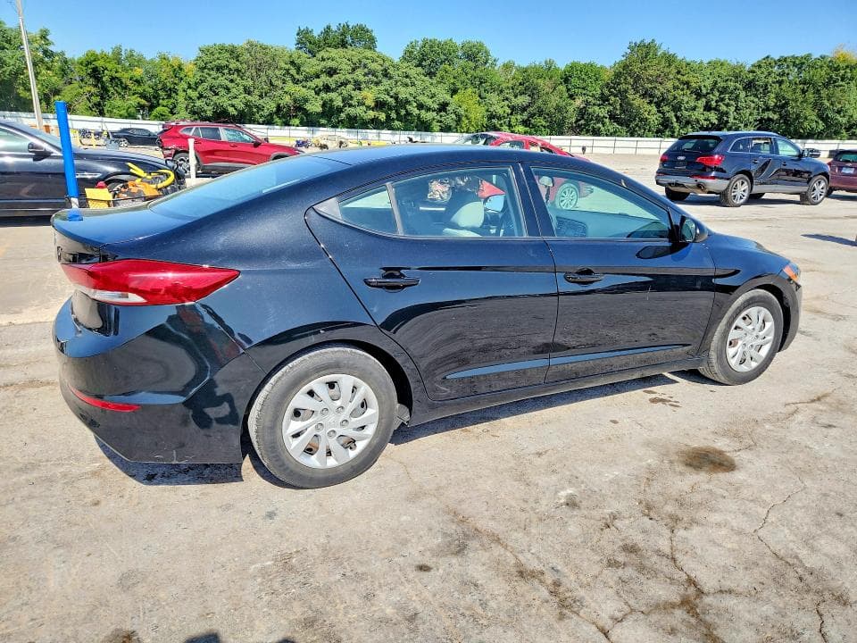 2018 HYUNDAI ELANTRA SE 3