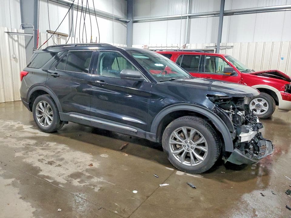 2021 FORD EXPLORER XLT 4