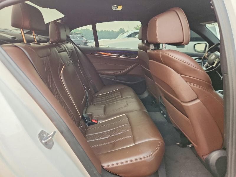 2018 BMW 540 XI 10