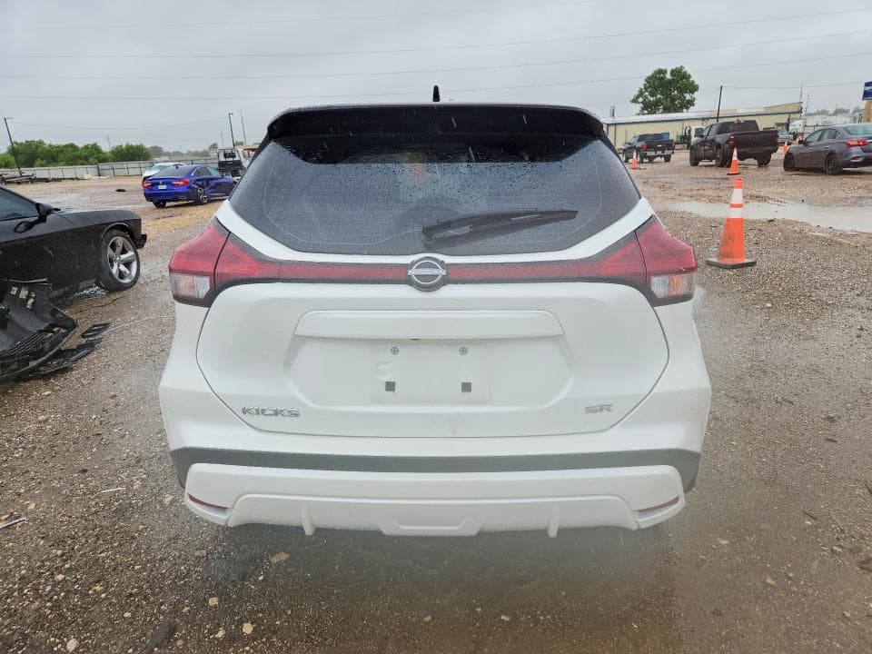 2024 NISSAN KICKS SR 6