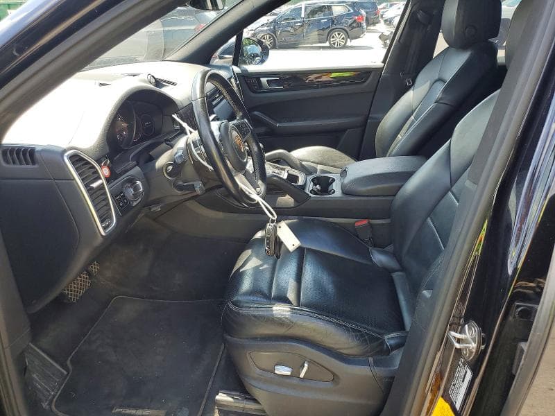 2019 PORSCHE CAYENNE 7