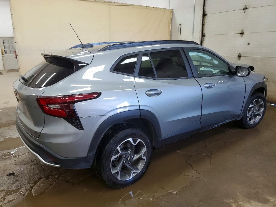 2025 CHEVROLET TRAX 1LT 3