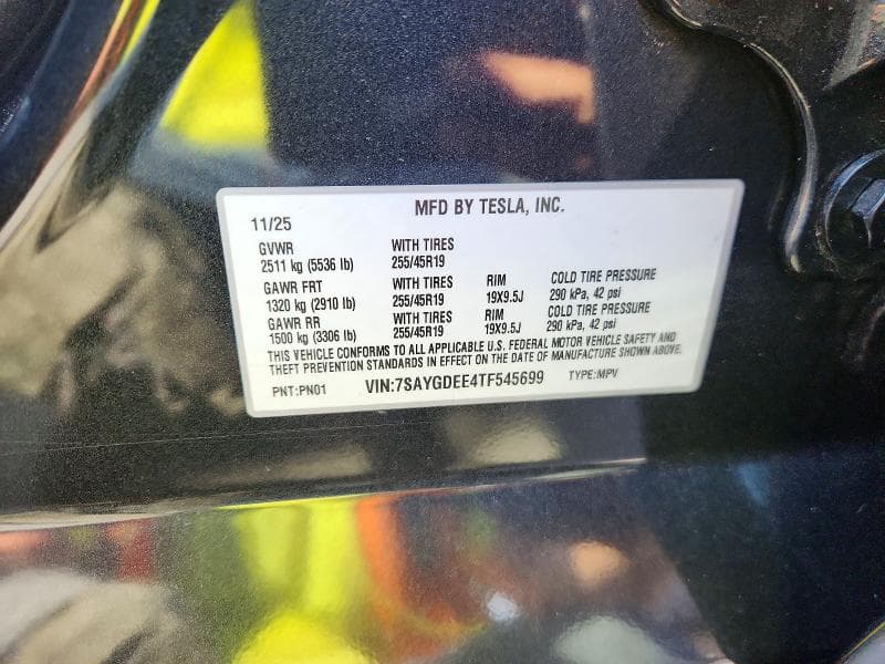 2026 TESLA MODEL Y 12