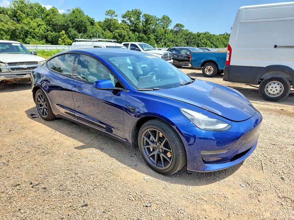 2023 TESLA MODEL 3 4