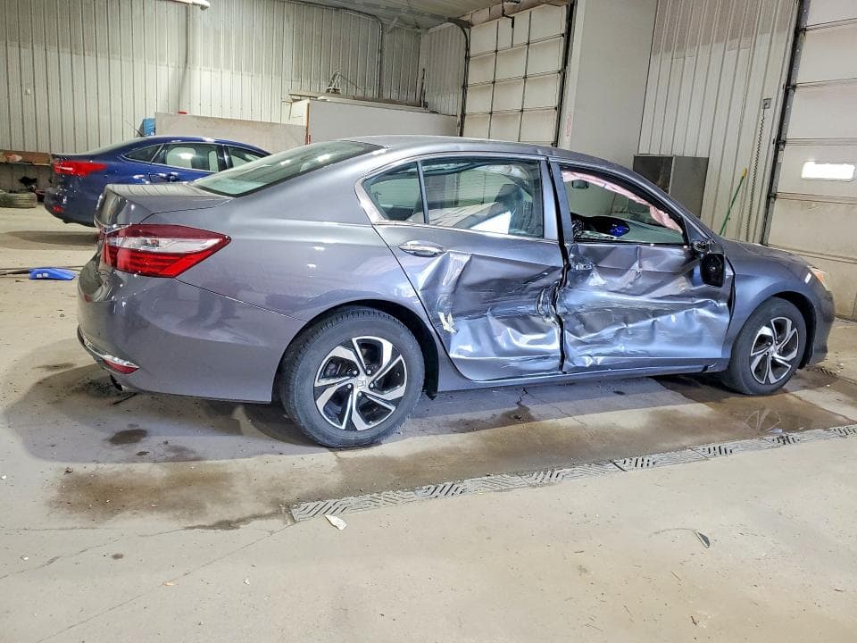 2017 HONDA ACCORD LX 3