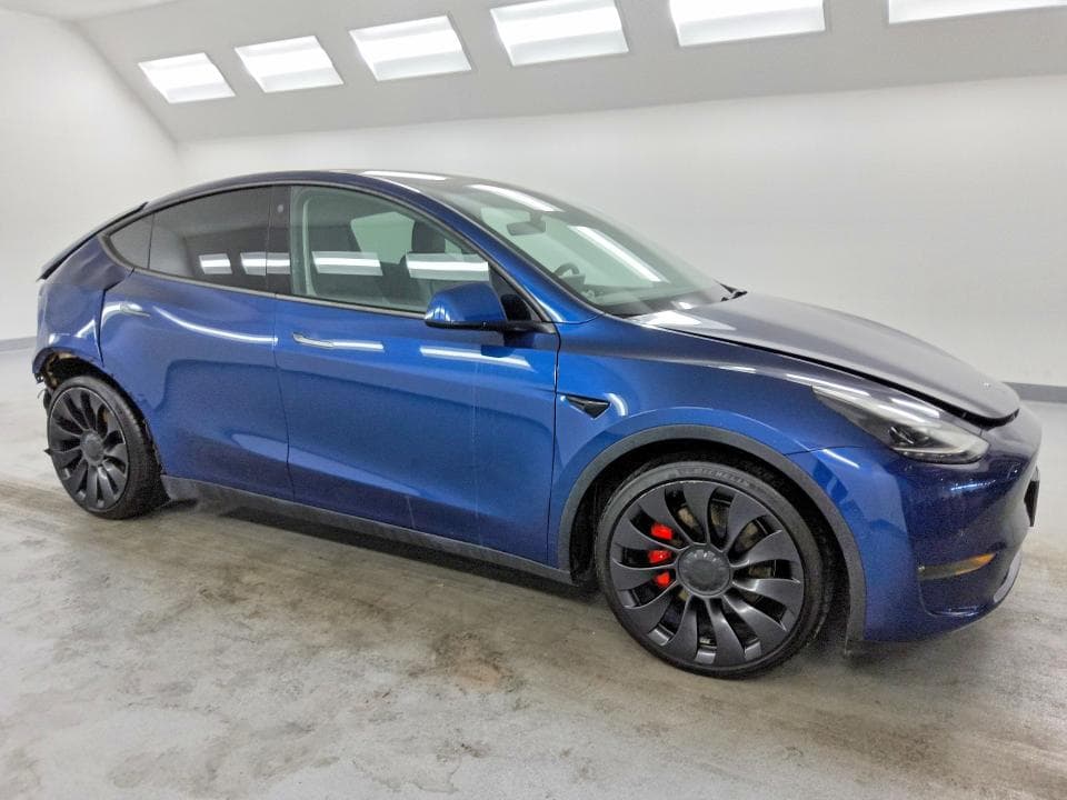 2022 TESLA MODEL Y 4