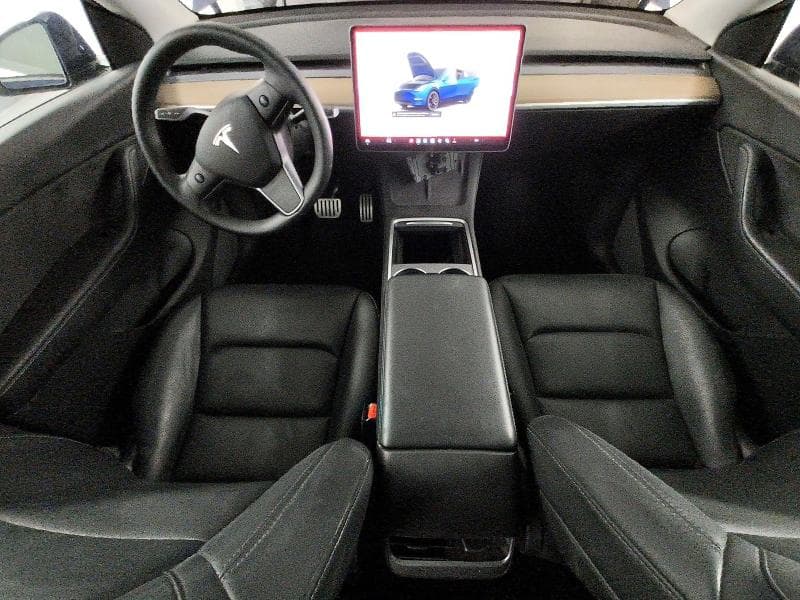 2022 TESLA MODEL Y 8