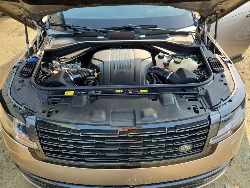 2025 LAND ROVER RANGE ROVER SE 12