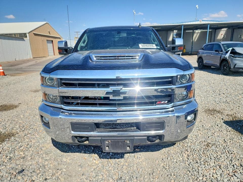 2019 CHEVROLET SILVERADO K3500 LTZ 5