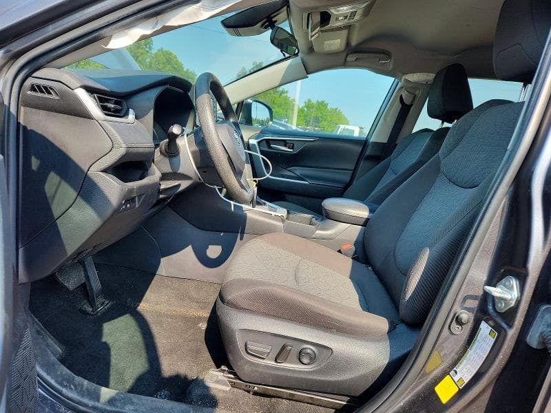 2022 TOYOTA RAV4 XLE 7