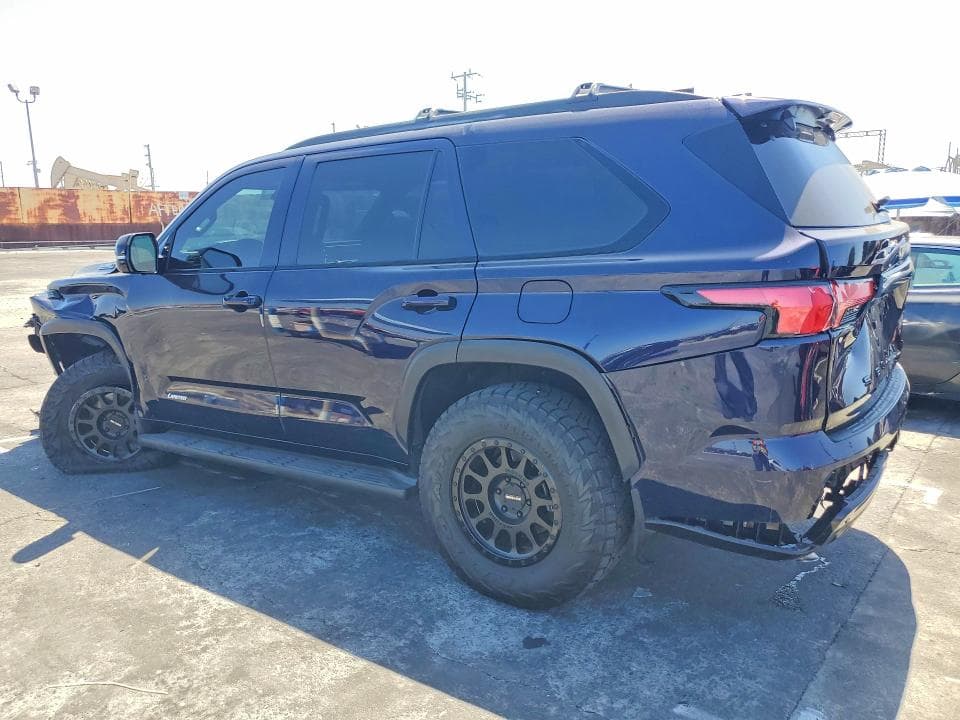 2025 TOYOTA SEQUOIA SR5 2