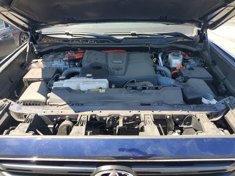 2025 TOYOTA SEQUOIA SR5 12