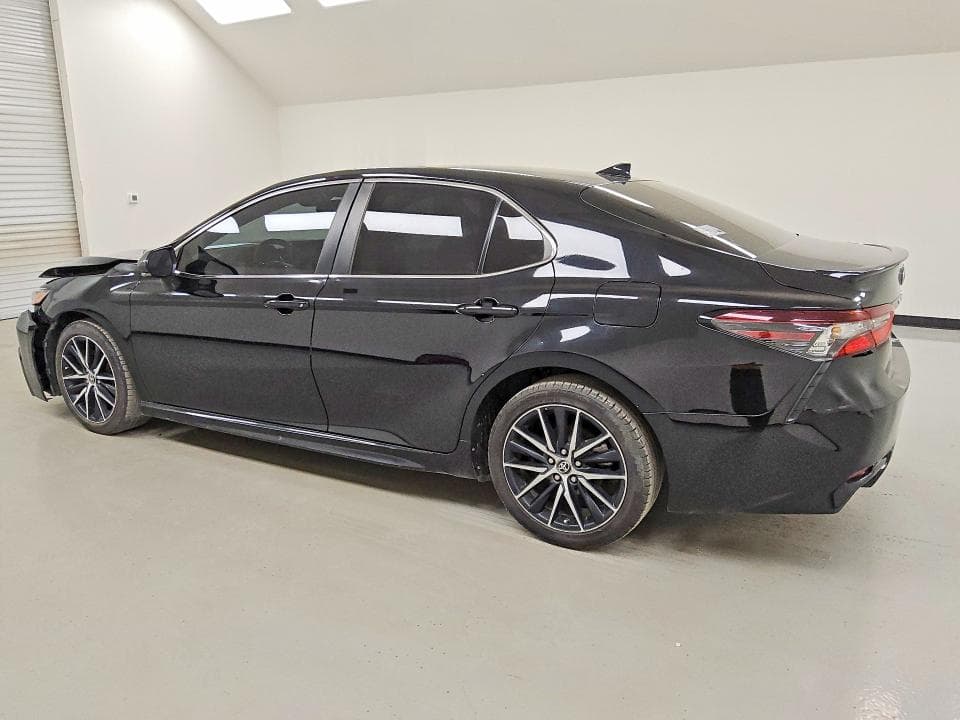 2023 TOYOTA CAMRY SE 2