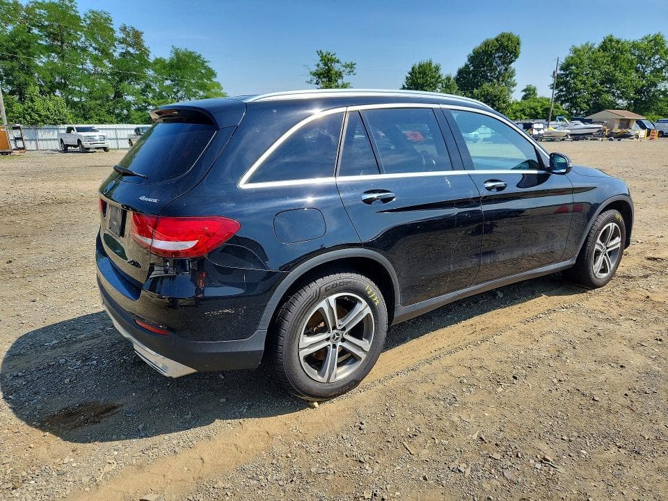 2019 MERCEDES-BENZ GLC 300 4MATIC 3
