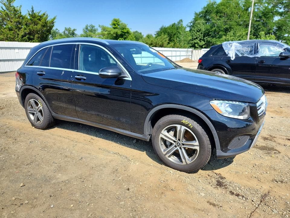 2019 MERCEDES-BENZ GLC 300 4MATIC 4