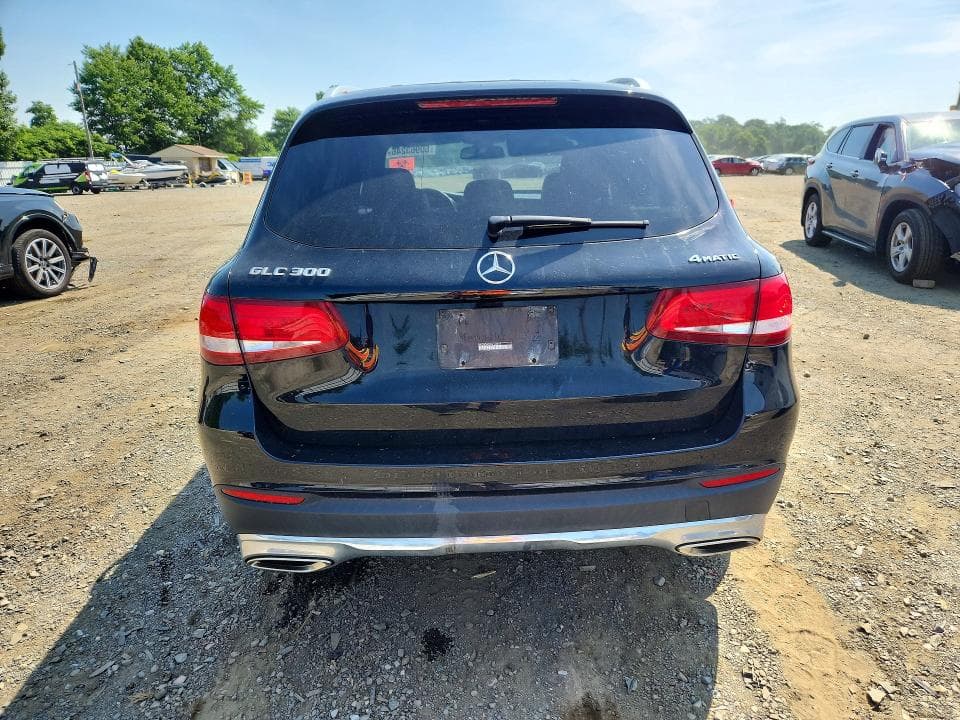 2019 MERCEDES-BENZ GLC 300 4MATIC 6