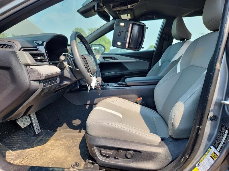 2025 TOYOTA CAMRY SE SE 7