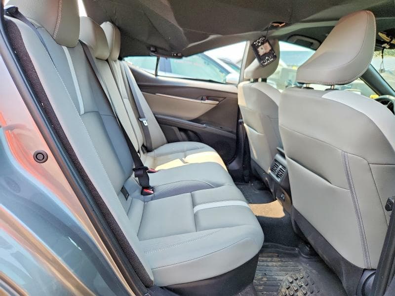 2025 TOYOTA CAMRY SE SE 10