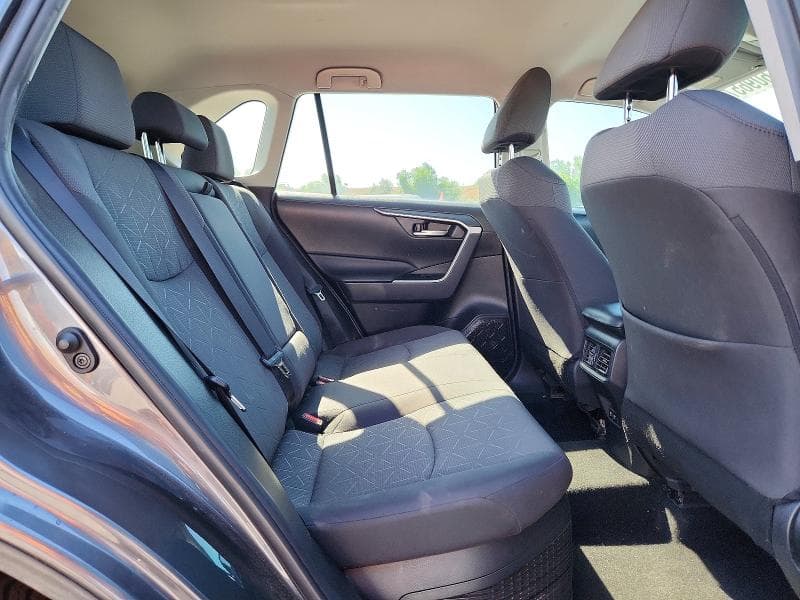 2020 TOYOTA RAV4 HYBRID XLE 11