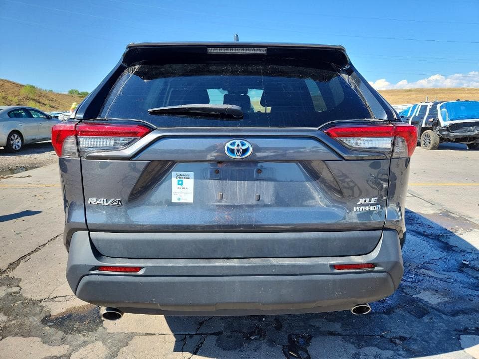 2020 TOYOTA RAV4 HYBRID XLE 6