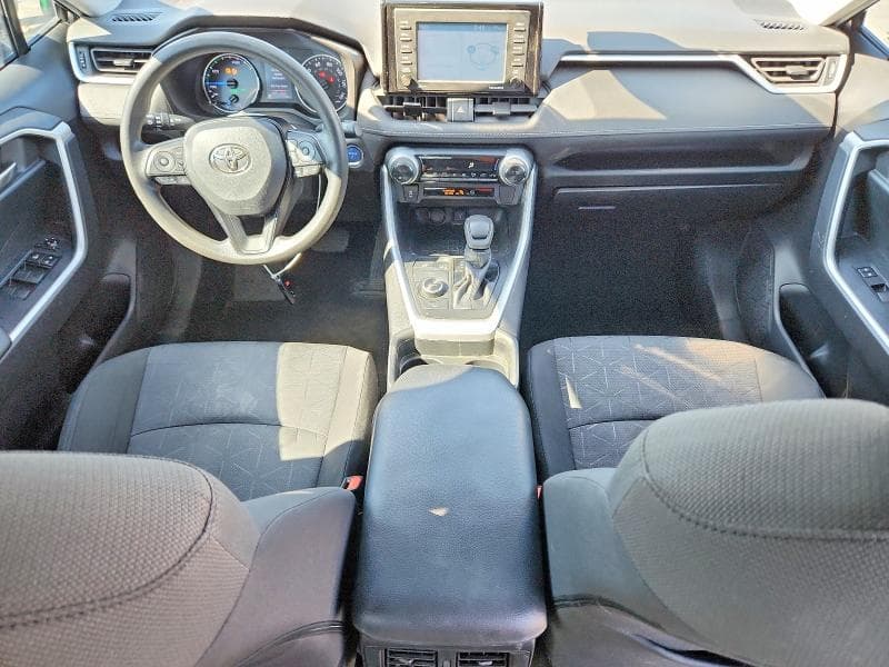 2020 TOYOTA RAV4 HYBRID XLE 8