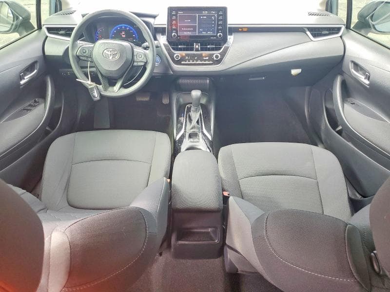 2021 TOYOTA COROLLA LE LE 8