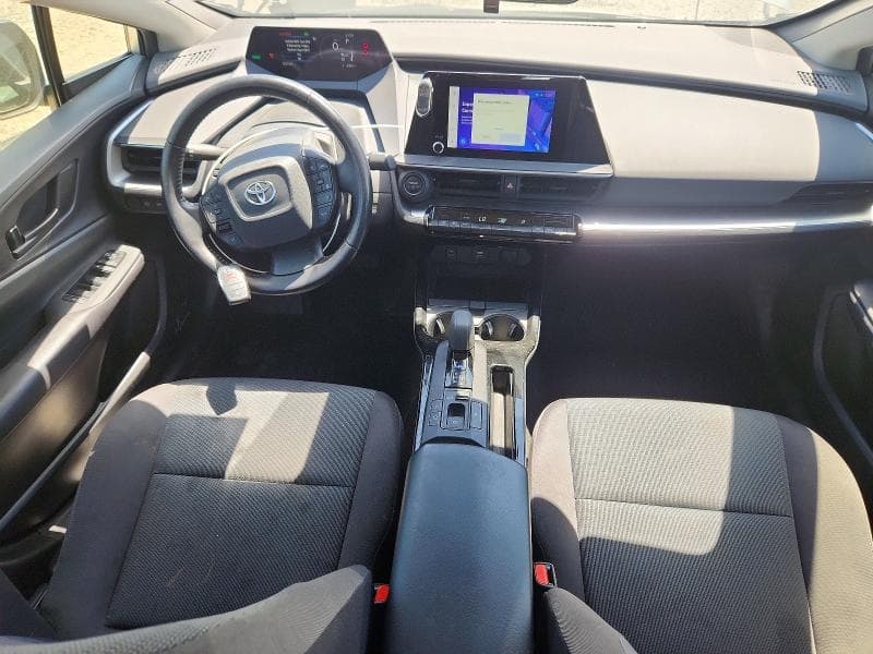2024 TOYOTA PRIUS LE 8