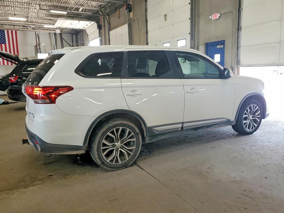 2016 MITSUBISHI OUTLANDER SE SE 3