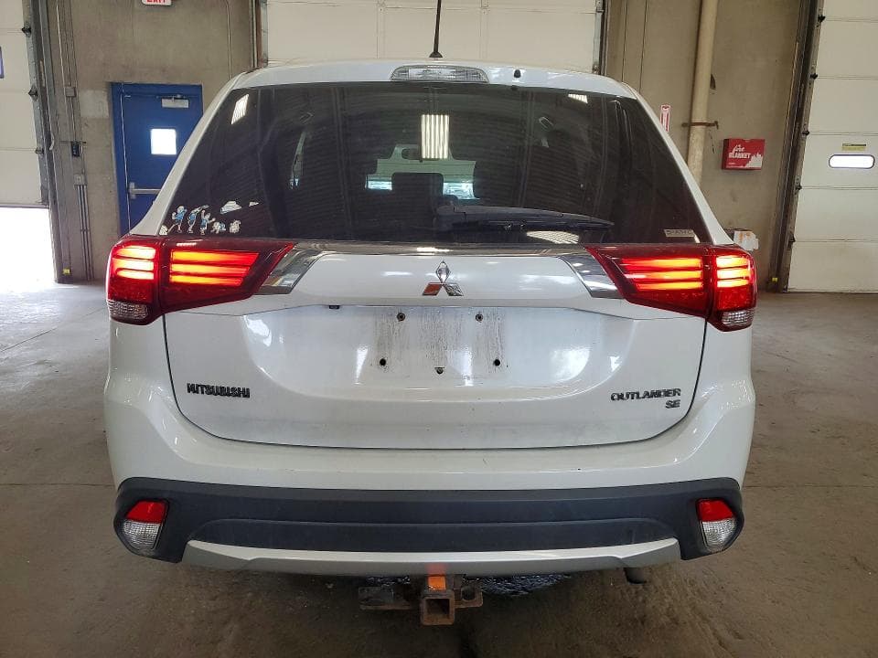 2016 MITSUBISHI OUTLANDER SE SE 6