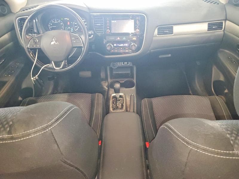 2016 MITSUBISHI OUTLANDER SE SE 8