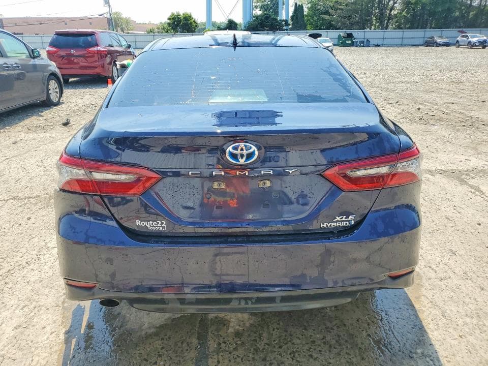 2022 TOYOTA CAMRY XLE 6
