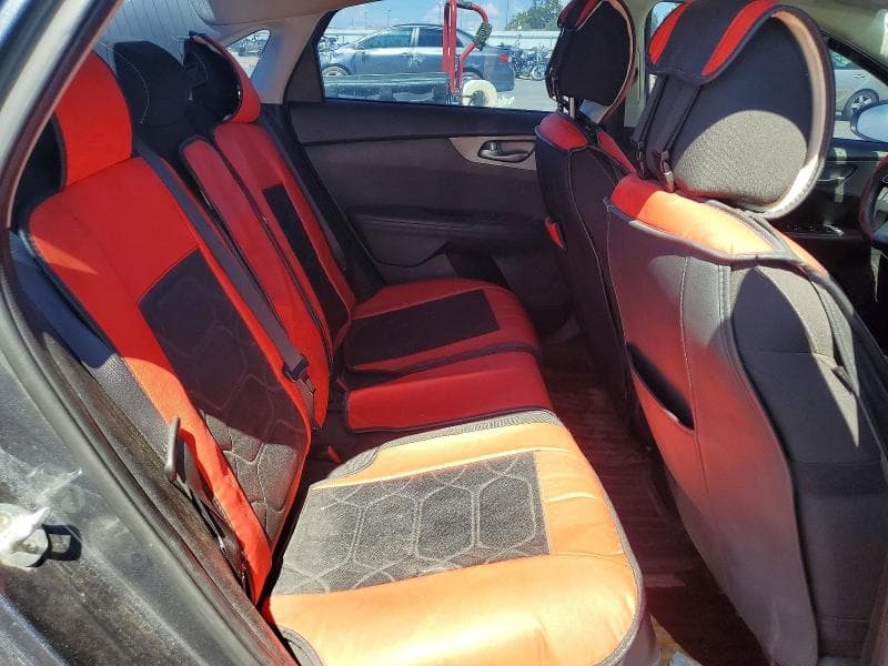 2020 KIA FORTE LXS 10