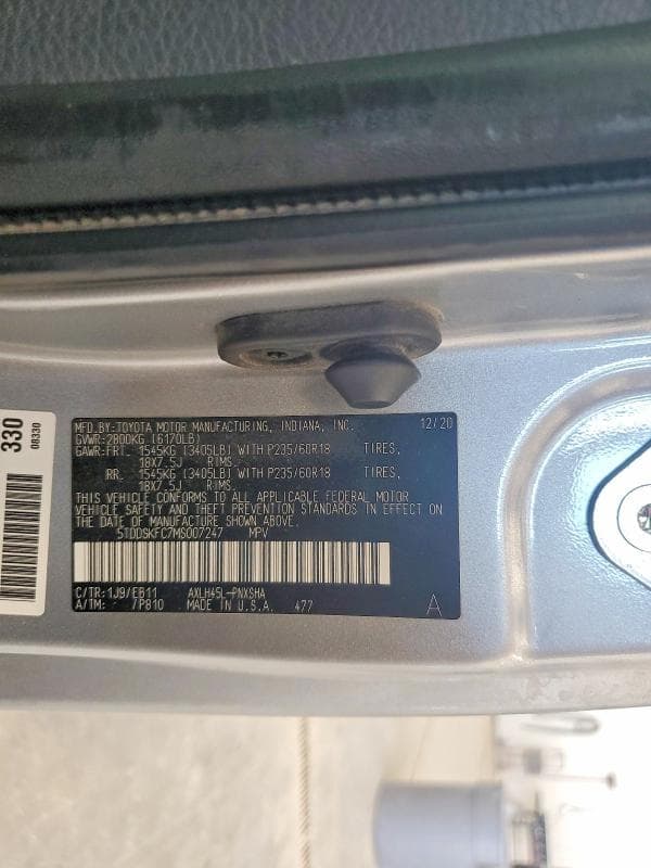 2021 TOYOTA SIENNA XSE 13