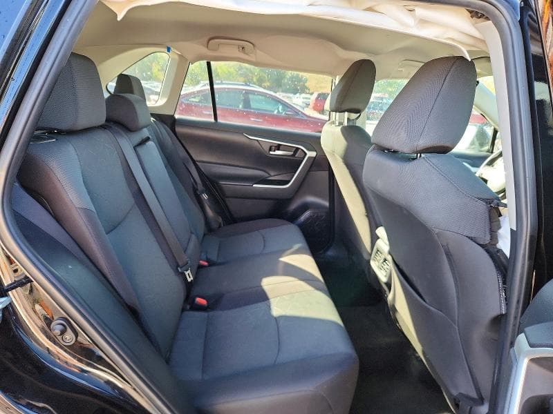 2023 TOYOTA RAV4 XLE 11