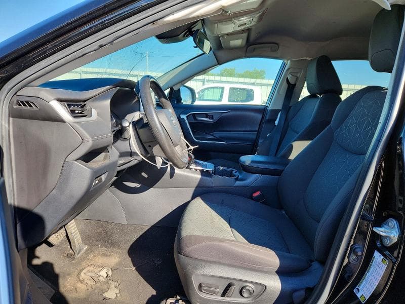 2023 TOYOTA RAV4 XLE 7