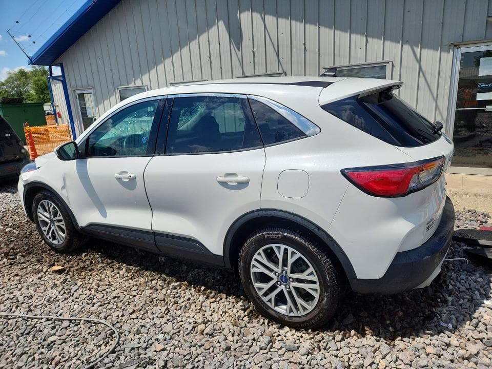 2022 FORD ESCAPE SEL 2
